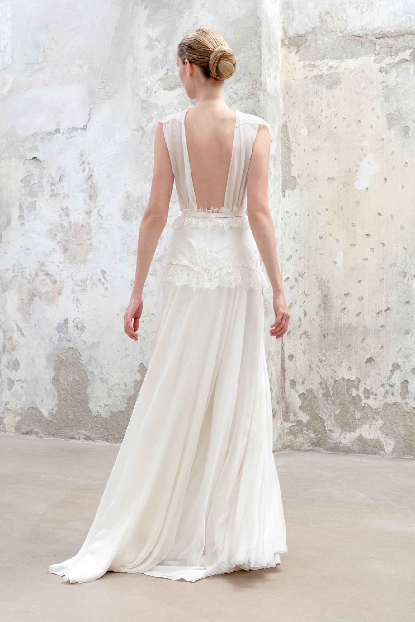 CHANTILLY POEM Wedding Dress